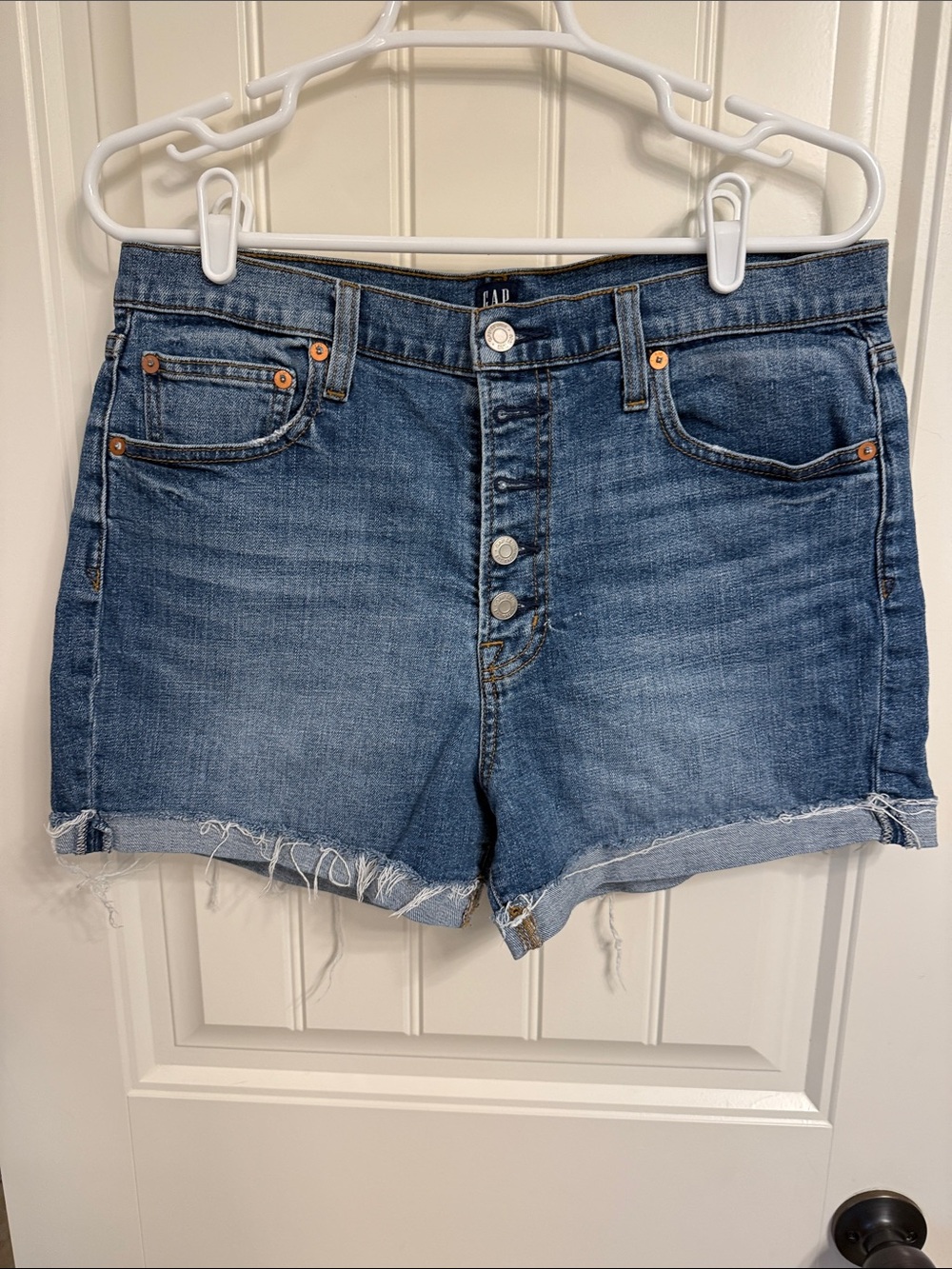 GAP Button-Fly Rolled Hem Denim Shorts in Blue